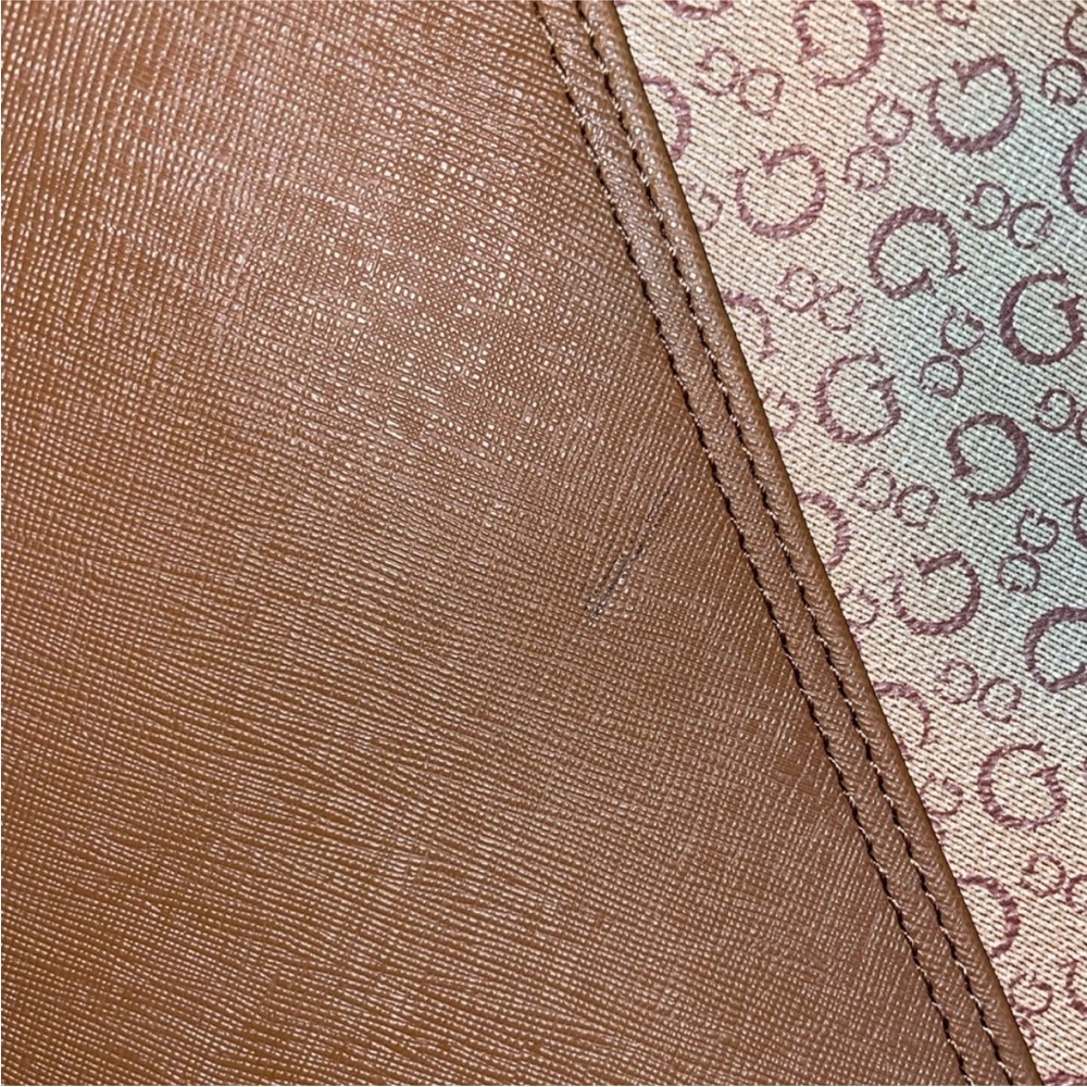 GUESS Tan & Brown Duffel Bag. New - Picture 8 of 8